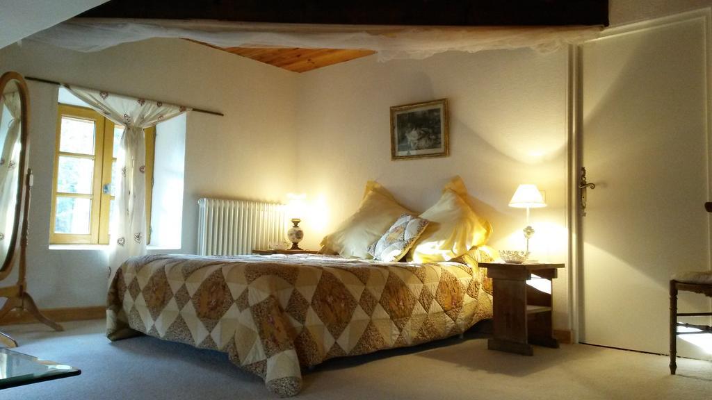 Domaine De Lara Bed & Breakfast Barcelonnette Phòng bức ảnh